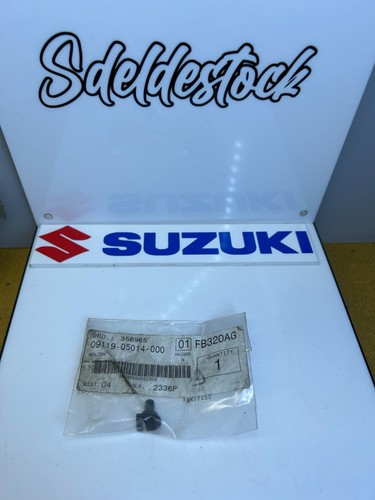 Radiator grille screw suzuki - 1,
