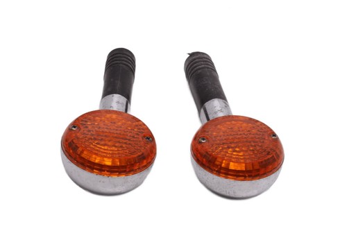 Indicator pair front - front, left