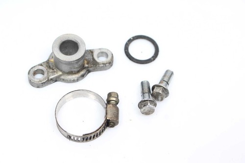 Cylinder piston clamp screws